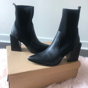 Steve Madden, Size 8 Tackle Black Leather Boots/Booties Worn Once!